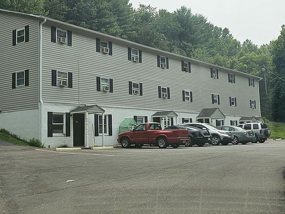 3rd image of 85 Green Meadow Ln #8