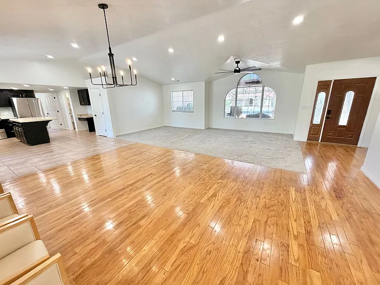 3519 S 1470 W — Photo 8