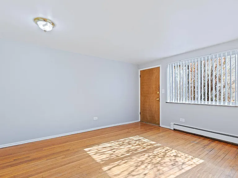 1557 S Ash Street — Photo 7