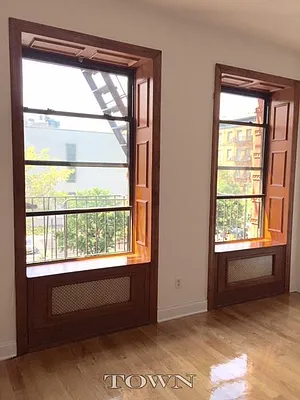 Rented by Town Residential | media 11