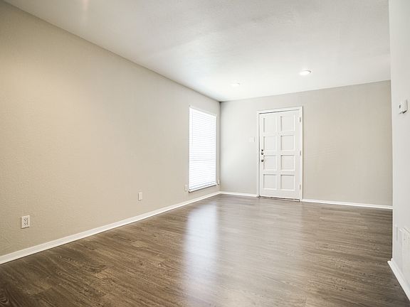 2nd image of 5109 Gaston Ave APT 210
