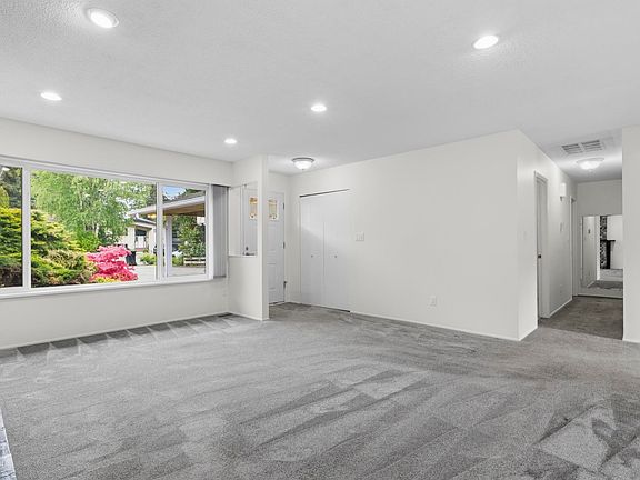 5th image of 4525 199a St