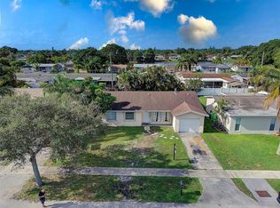 11540 NW 33rd St, Sunrise, FL 33323