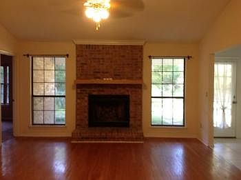 3rd image of 109B Sibert Ave