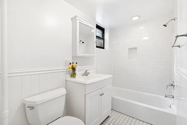 Rented by Compass | media 6