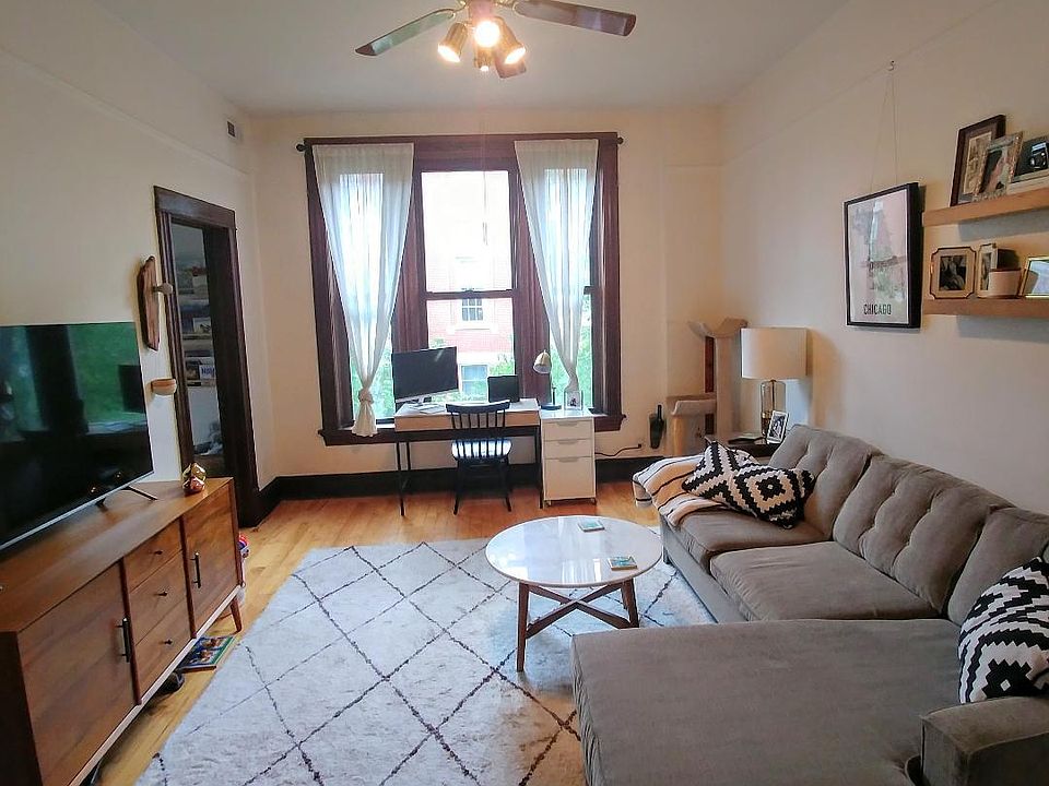 1st image of 1009 N Washtenaw Ave #3S