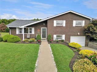 2431 Alexander Mnr E, Steubenville, OH 43952