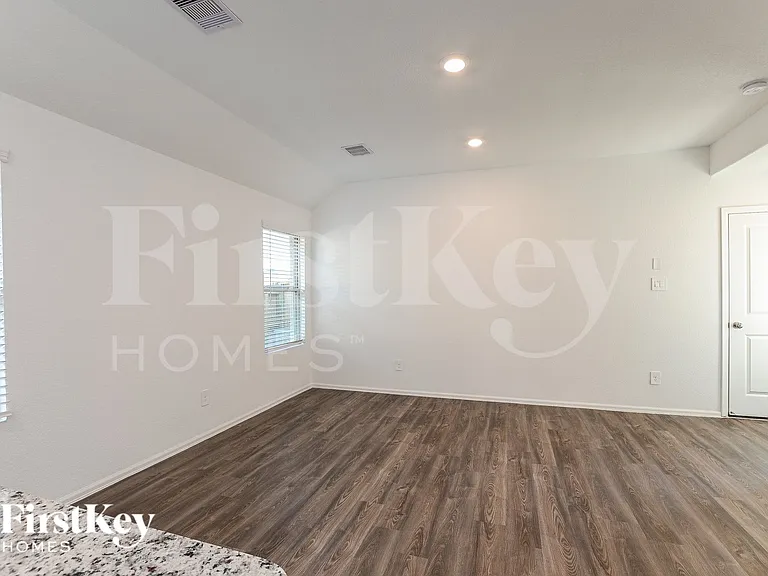 18446 Summit Ranch Dr — Photo 6