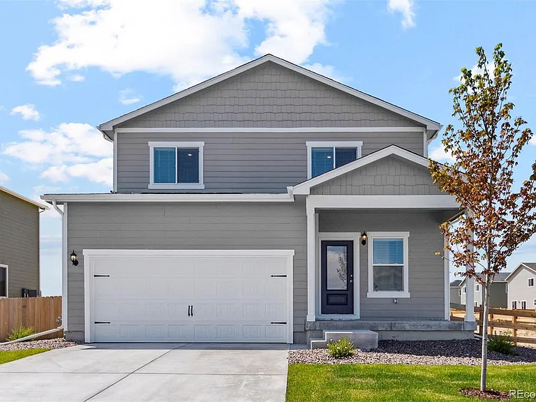 7415 E Big Thompson Cir — Photo 1