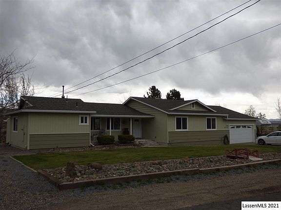2nd image of 699-425 Marilyn Ct