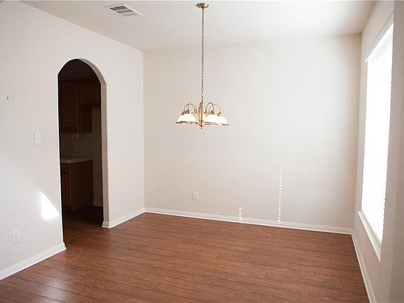 3rd image of 2305 Barnett Dr