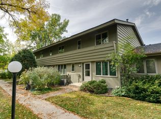 292 Windsor Ln, New Brighton, MN 55112