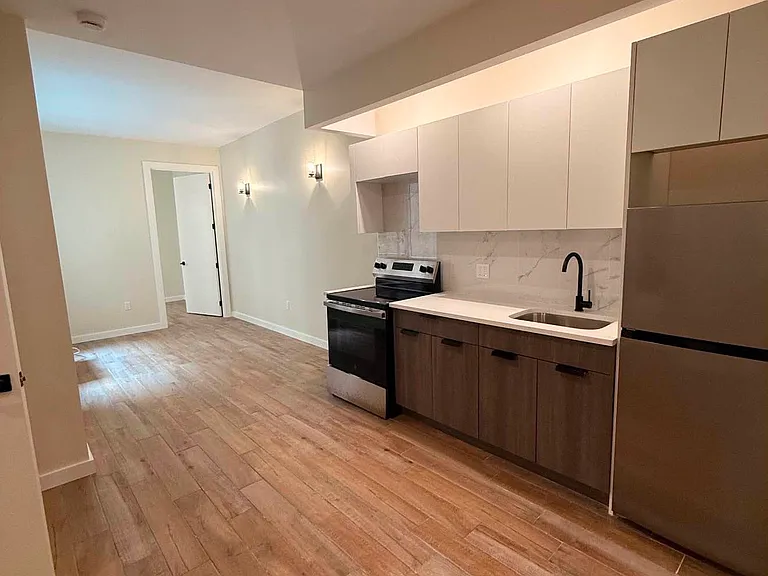 2336 Valentine Ave #3D — Photo 1