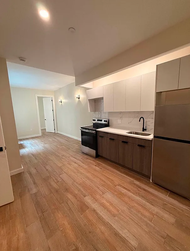 2336 Valentine Avenue 3D