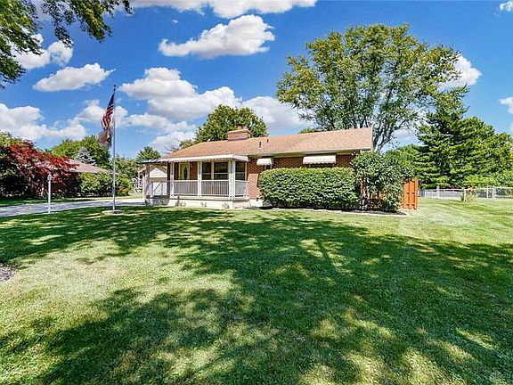 3rd image of 322 Grand Vista Dr