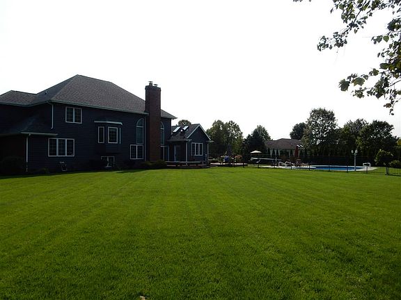 4th image of 11034 Birch Lake Dr