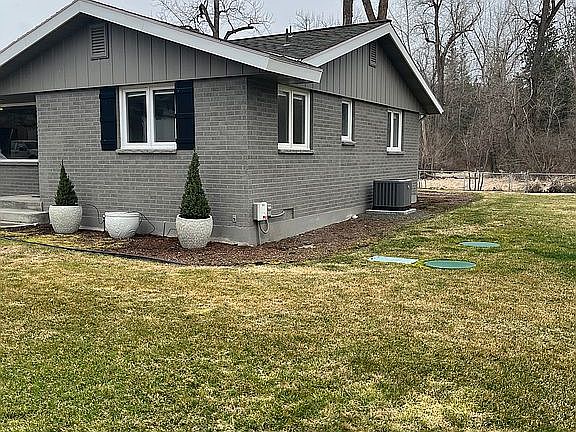 2nd image of 15016 N Little Spokane Dr