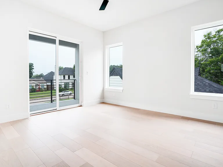 7614 Linwood Ave — Photo 33