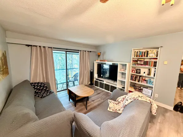 33598 George Ferguson Way #302, Abbotsford, BC V2S 2L8