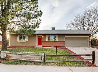 1017 Norfolk St, Aurora, CO 80011