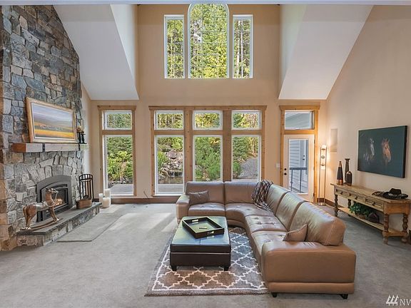 2nd image of 4984 Bridletree Dr NW