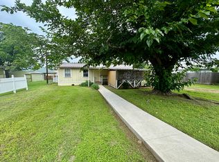 702 Pittsburgh Ave, Llano, TX 78643