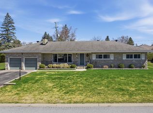 68 Corkstown Rd, Ottawa, ON K2H 5B5
