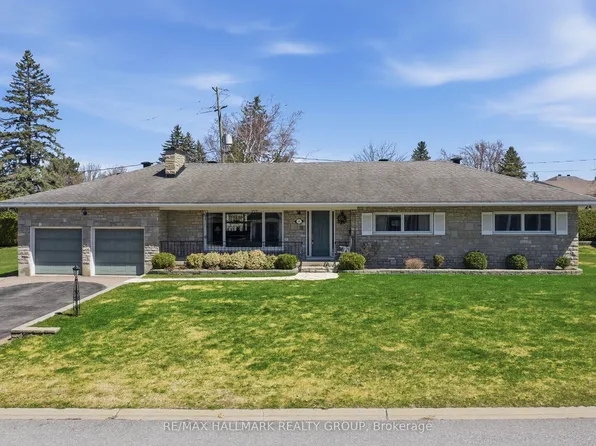 68 Corkstown Rd, Ottawa, ON K2H 5B5