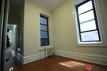 Rented by Wave Real Estate Group