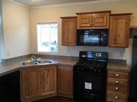 2nd image of 3419 S 182nd St