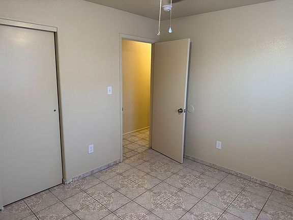 4th image of 1442 N Cabello Ave