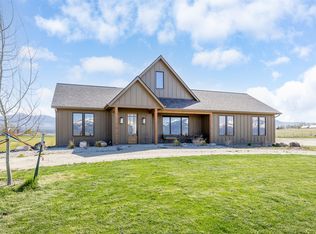 527 Sunseed Ct, Corvallis, MT 59828