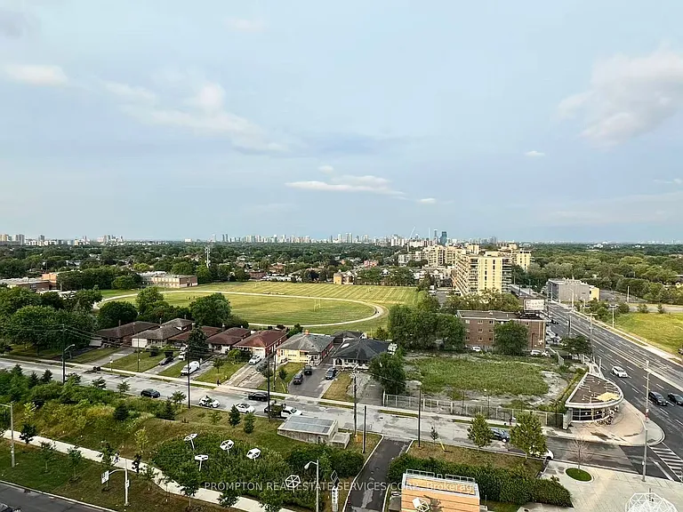 1060 Sheppard Ave W #1206 — Photo 15