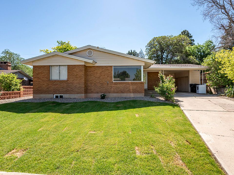 1st image of 437 Circleway Dr