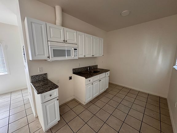 5th image of 1085 Hoffman Ave APT 3