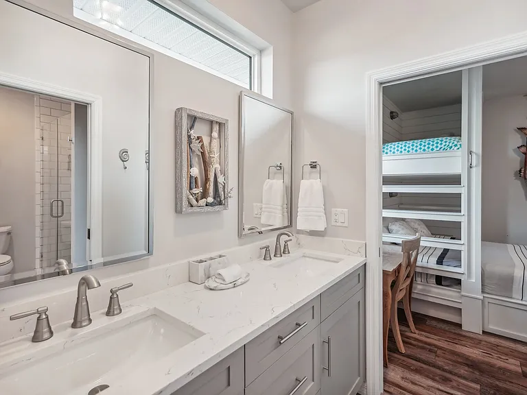 501 Channel Ln — Photo 26