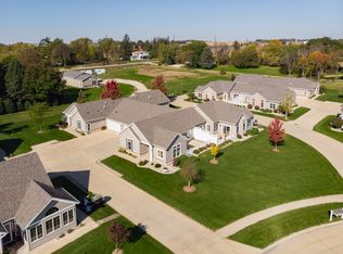 1121 Bach Dr, Waverly, IA 50677