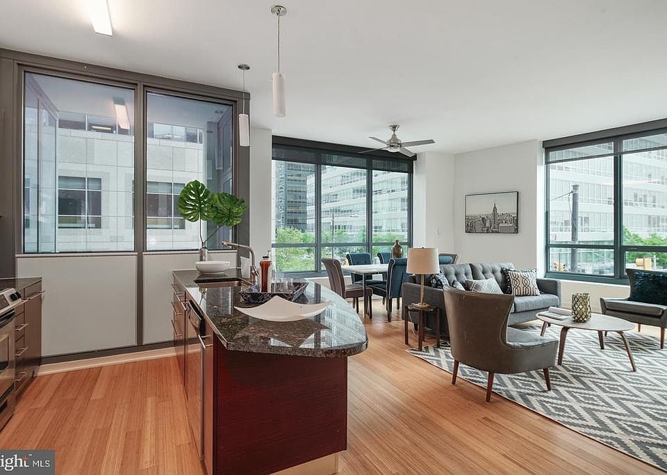 1st image of 2101 Market St Unit 206