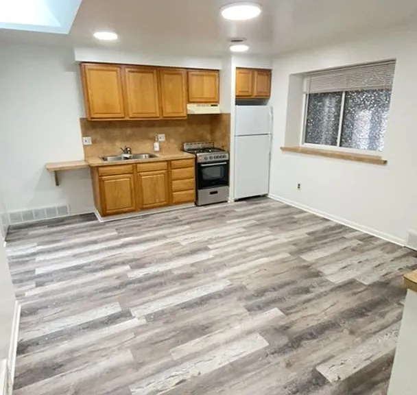 9731 Joseph Campau St — Photo 23