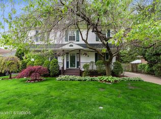 1130 Meadow Rd, Northbrook, IL 60062