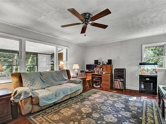 5th image of 47 Wharton Dr