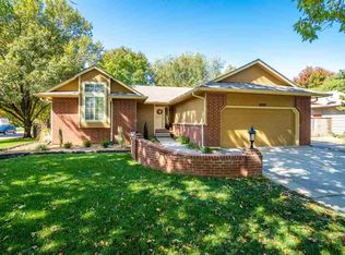 10749 W Harvest Ct, Wichita, KS 67212