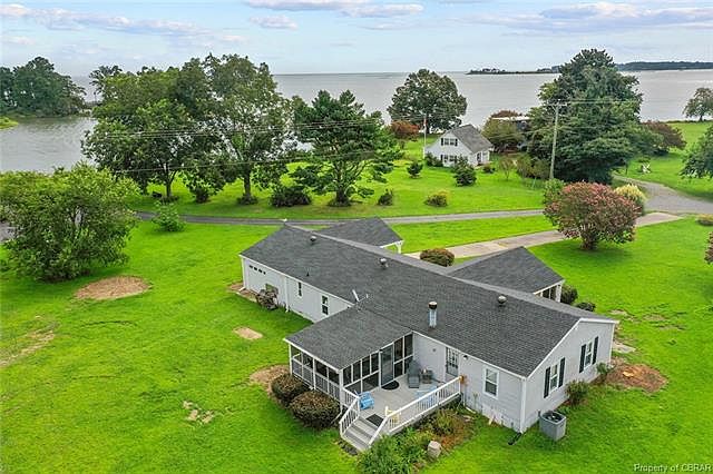 1st image of 355 Tammy Dr