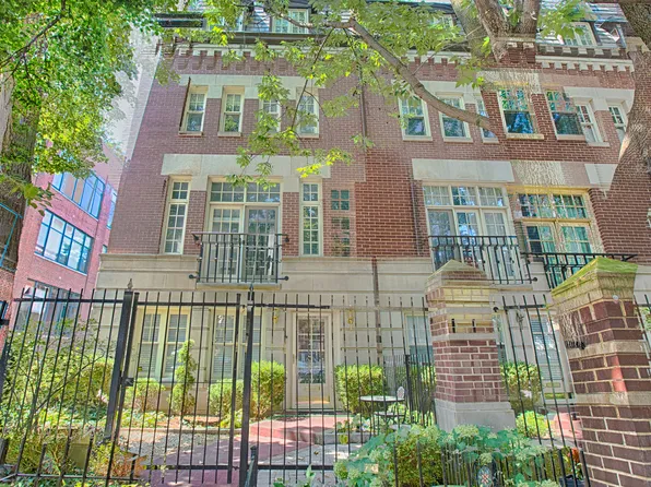 2630 N Southport Ave, Chicago, IL 60614