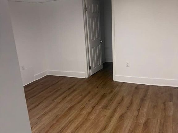 5th image of 2181 Village Dr