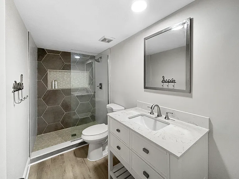 1291 SE Parkview Pl — Photo 17