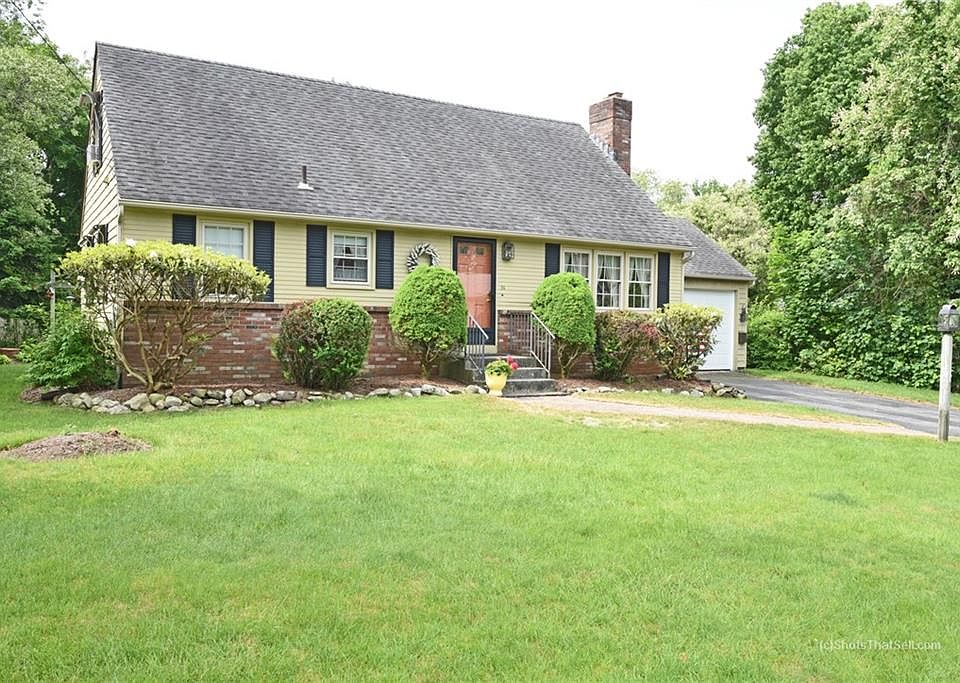 1st image of 24 S Hillview Dr
