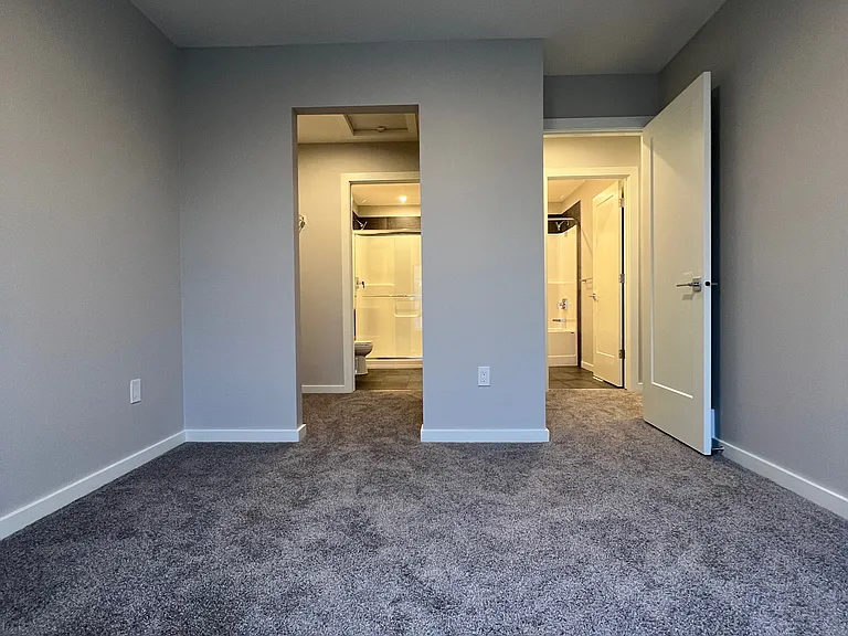 1304 Rutherford Rd SW — Photo 6