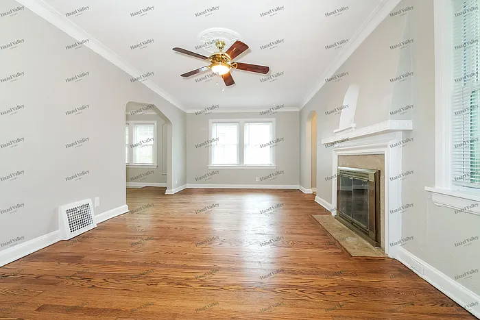 6422 Rockhill Rd — Photo 5