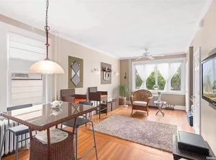 23-15 124th St, College Pt, NY 11356